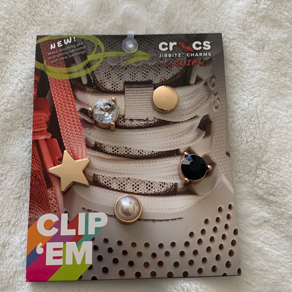 LACE BACKER 5 PACK
Jibbitz™ Charms